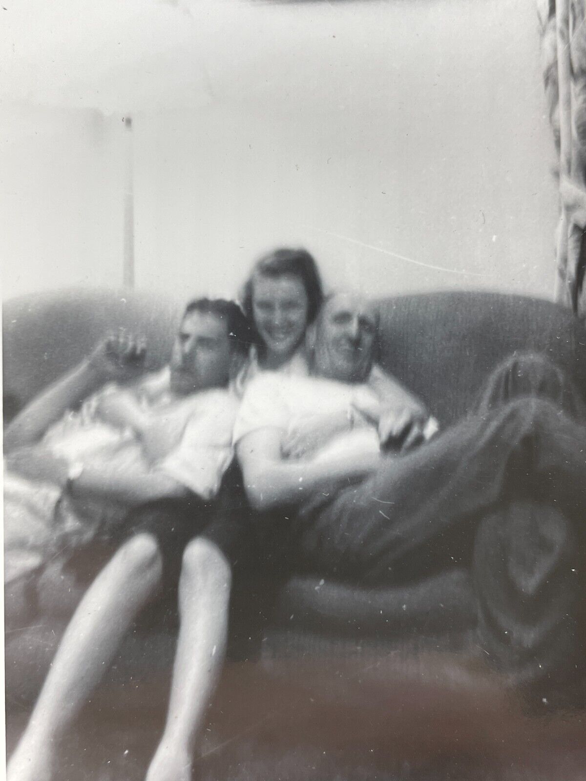 IF Photograph Blurry Pretty Woman Embraces Two Men 1940\'s Legs Couch 