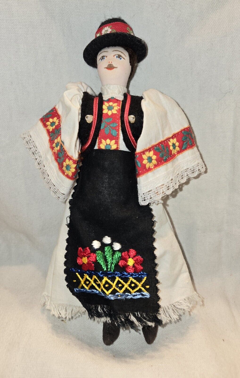 RARE MATYO Mezokovesd Vintage Hungarian Male doll w/ Traditional Embroidery ￼