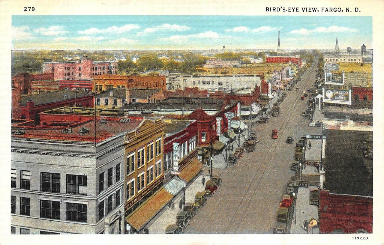 FARGO, ND North Dakota STREET SCENE~Bird\'s Eye DRUG~CANDY STORE c1920\'s Postcard