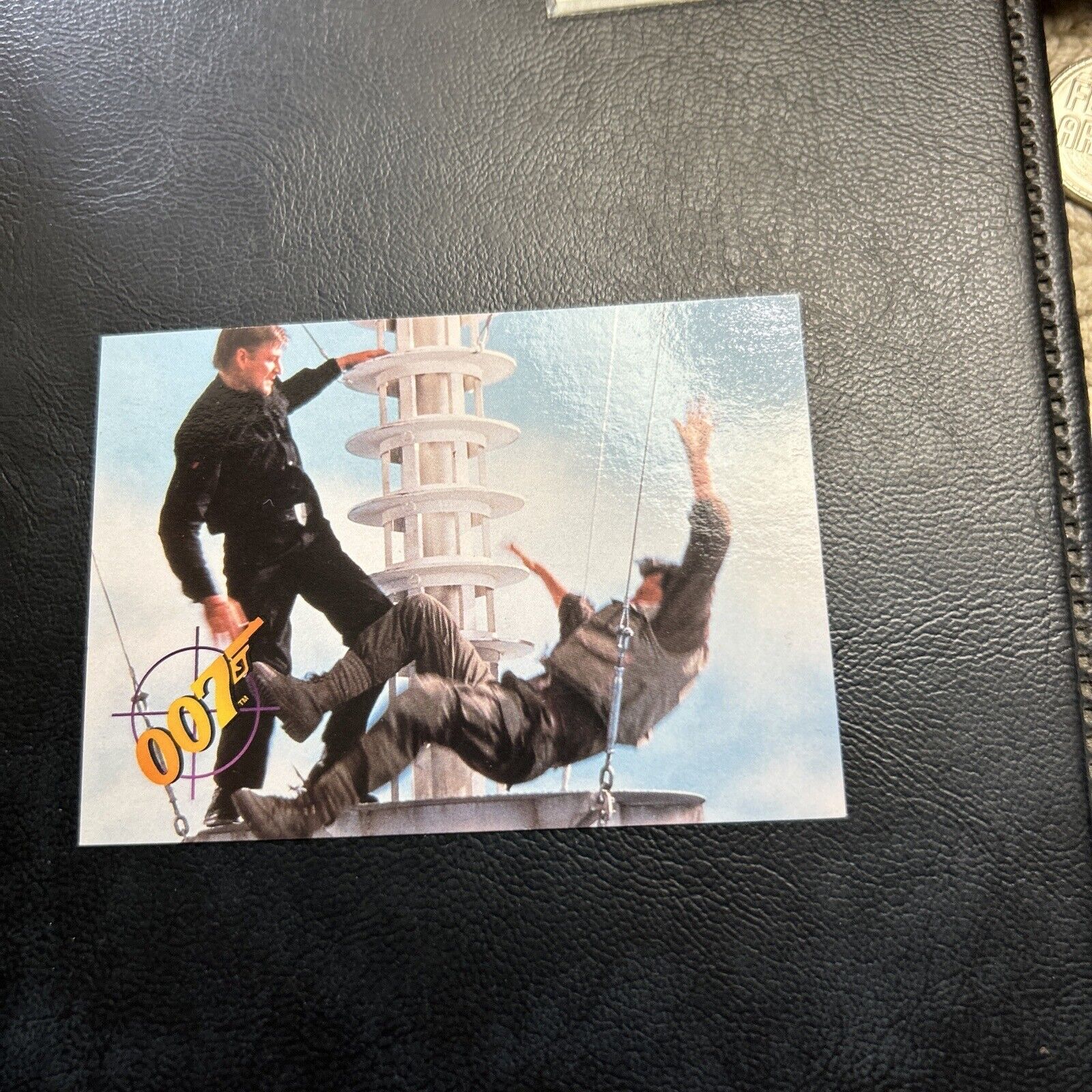 Jb21 James Bond 007 1995 Goldeneye #075 Sean Bean Locked In Combat