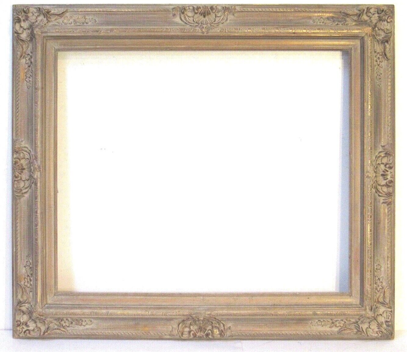  WHITEWASH / GILDED  GREAT QUALITY FRAME FOR PAINTING 24 X 20 INCH  ( j-19)