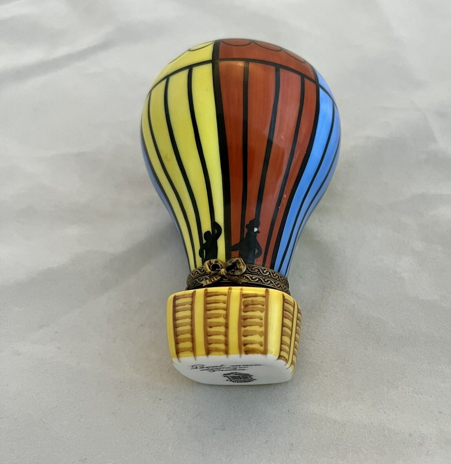  La Gloriette Limoges Hot Air Balloon Colorful Porcelain Trinket Box France 3\