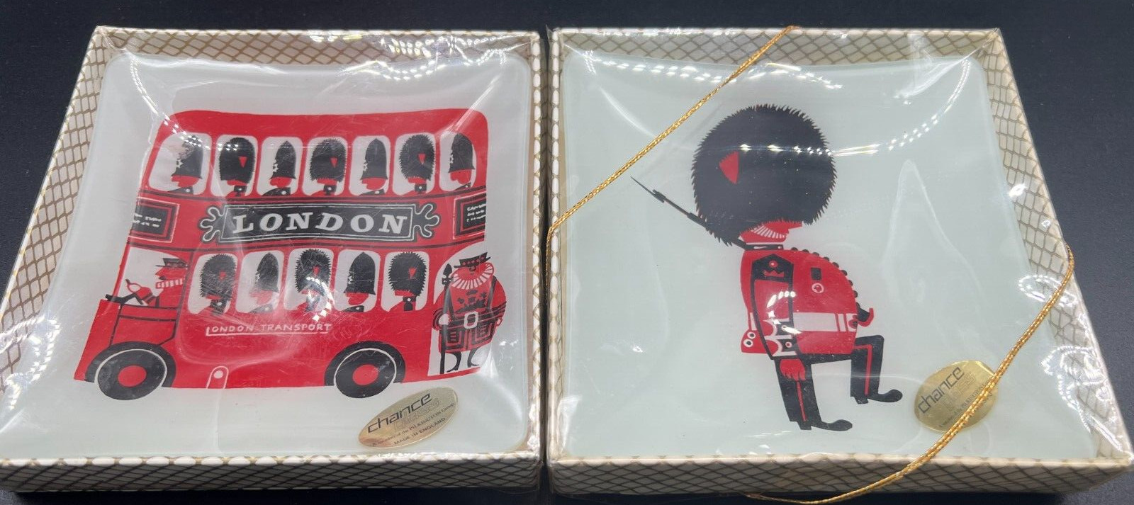 VINTAGE Chance Brothers Glass London Beefeater and Double Decker Bus with Guards