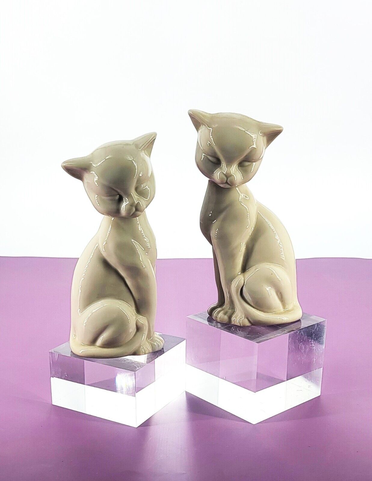 Enesco 1979 Pair Fine Cream Colored Porcelain Siamese Cats 6.25\