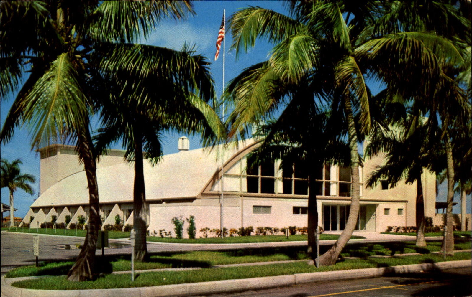 Exhibition Hall on Caloosahatchee River Fort Myers Florida palm trees ~ 1950s