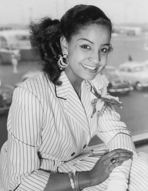 Trinidad-born singer Mona Baptiste arrives London Airport Belgi- 1956 Old Photo