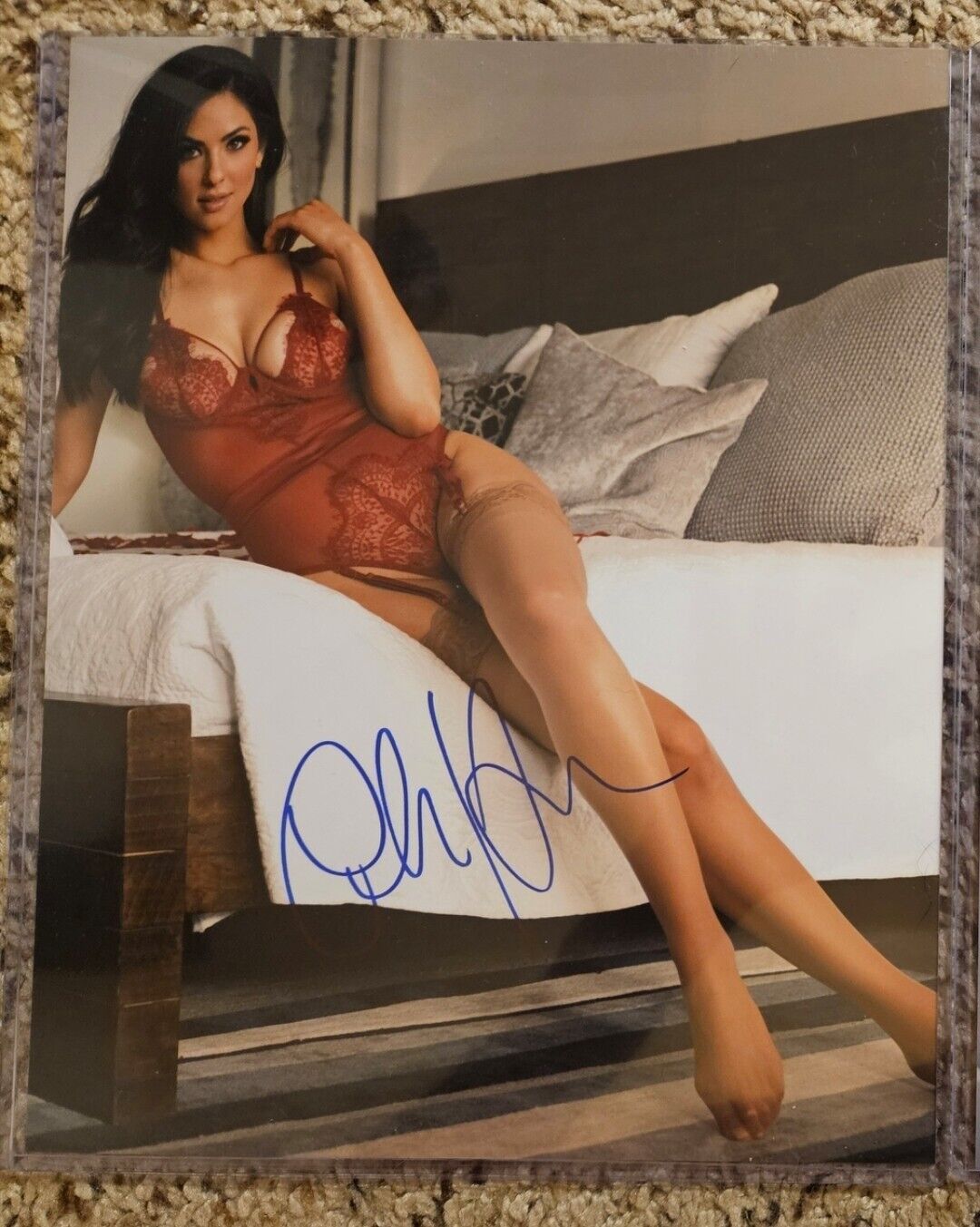 CHRISTEN HARPER SPORTS ILLUSTRATED MODEL SIGNED AUTOGRAPHED 8X10 PHOTO #2