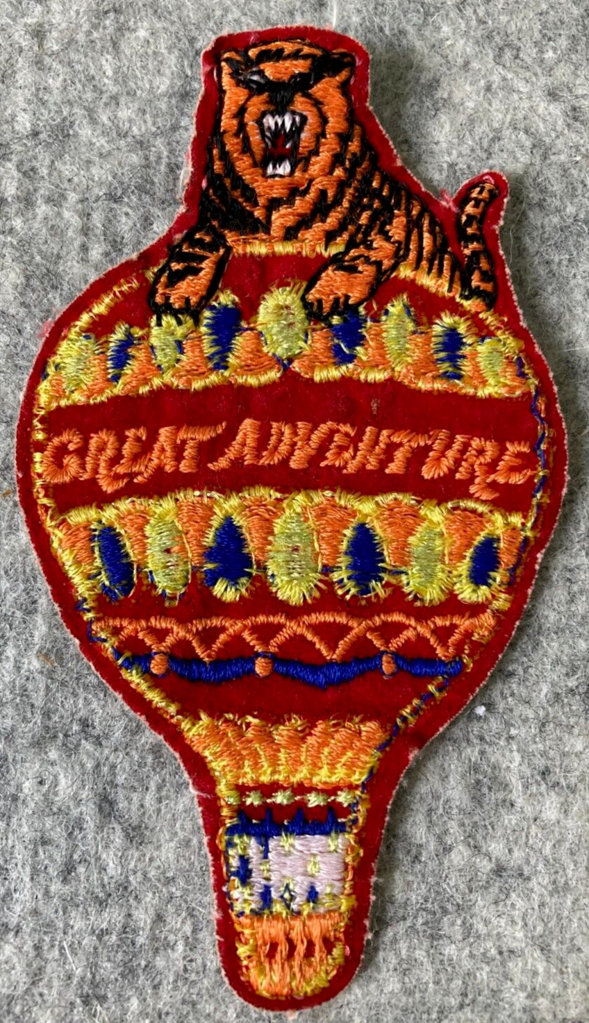 Vintage Great Adventure Amusement Park Embroider Patch Tiger & Hot Air Balloon