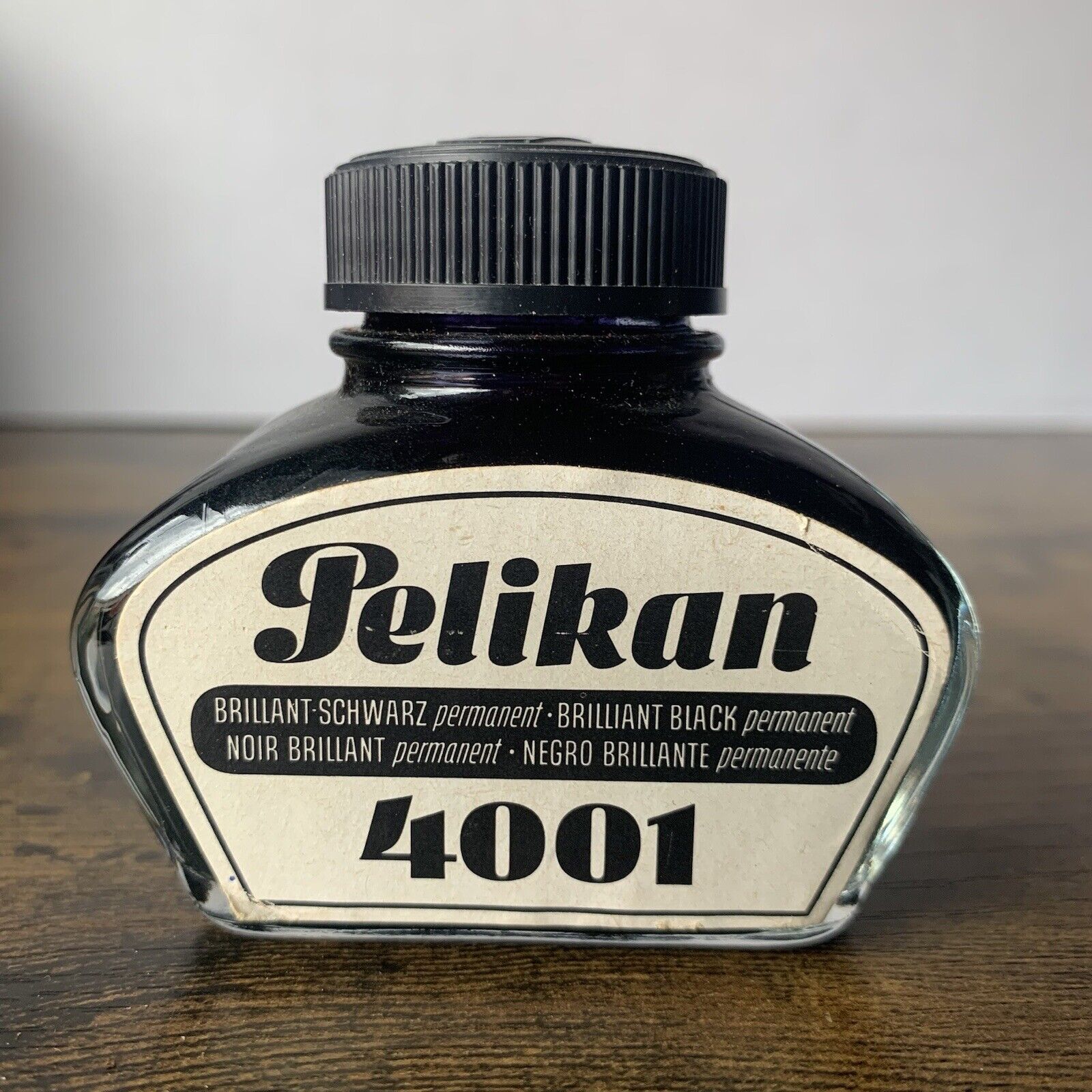 Rare Vintage Full Bottle Of Pelikan Brilliant Black 4001 Ink # 8766 West Germany
