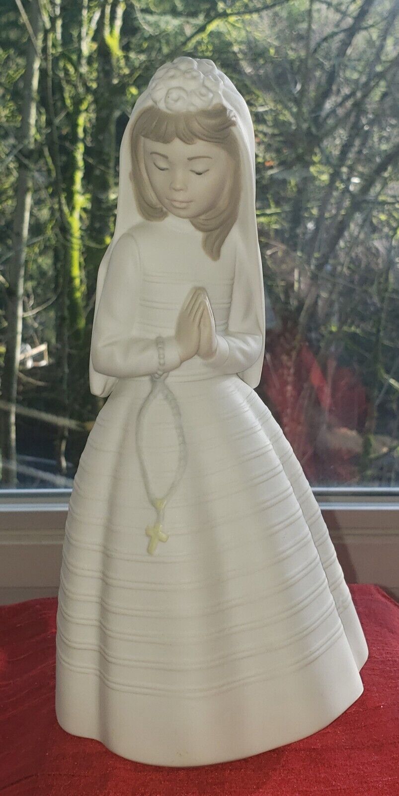 Lladro Matte Nao Girl Praying First Communion Rosary Spain  9.5\