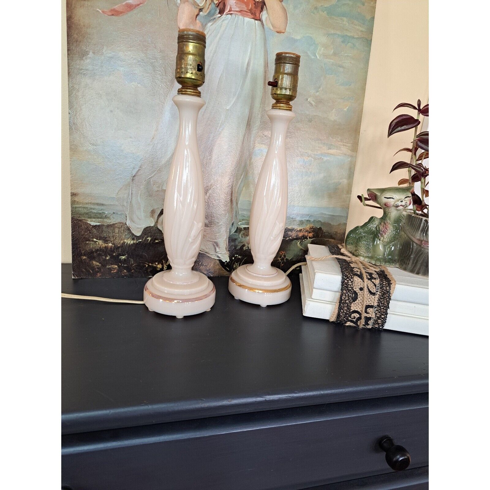 Lamp, Pair of 13-inch Cream/Pink Aladdin Alacite Lamp, Vintage Ivory Aladdin Sid