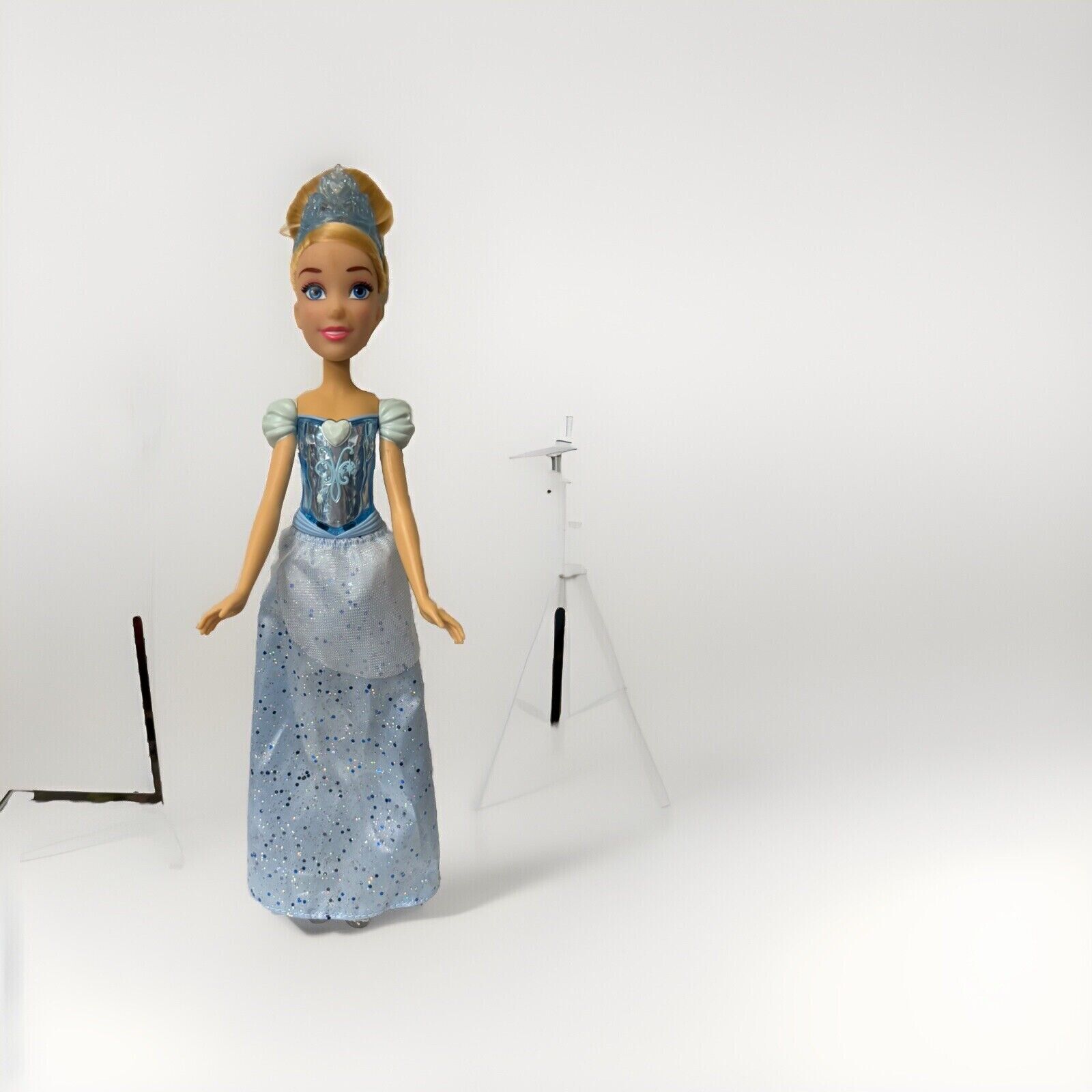 Disney Princess Royal Shimmer Cinderella Doll, Fashion Doll 