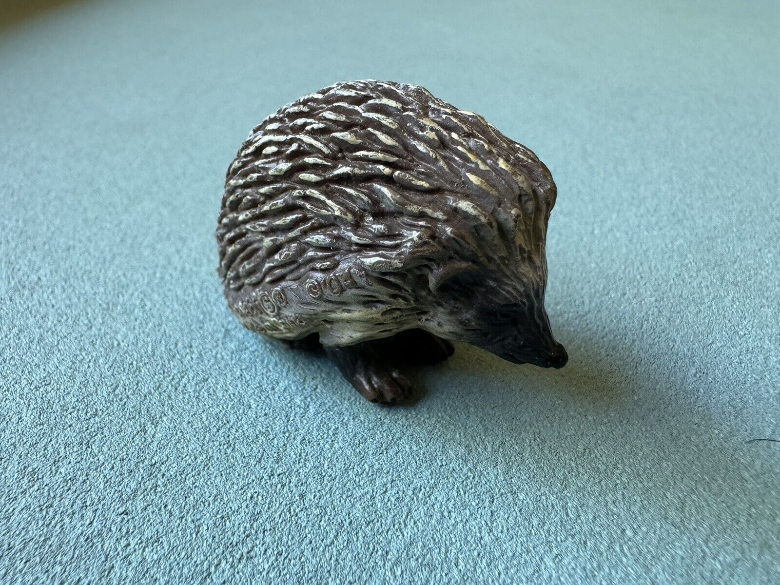 Schleich HEDGEHOG Small Animal Figure Retired 14337 Porcupine Figurine Pet 2004