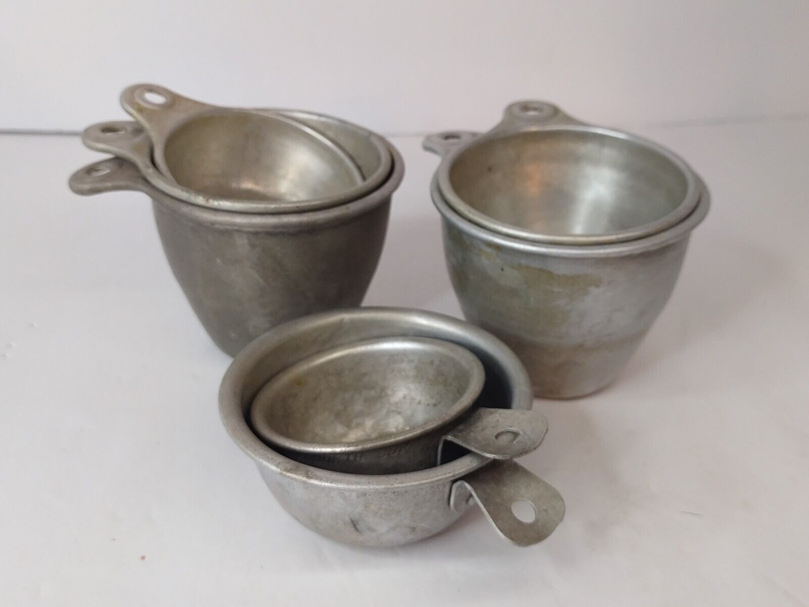 7 Assorted Vintage Ekco Aluminum Measuring Cups Nesting 2 Styles Baking Dry Good
