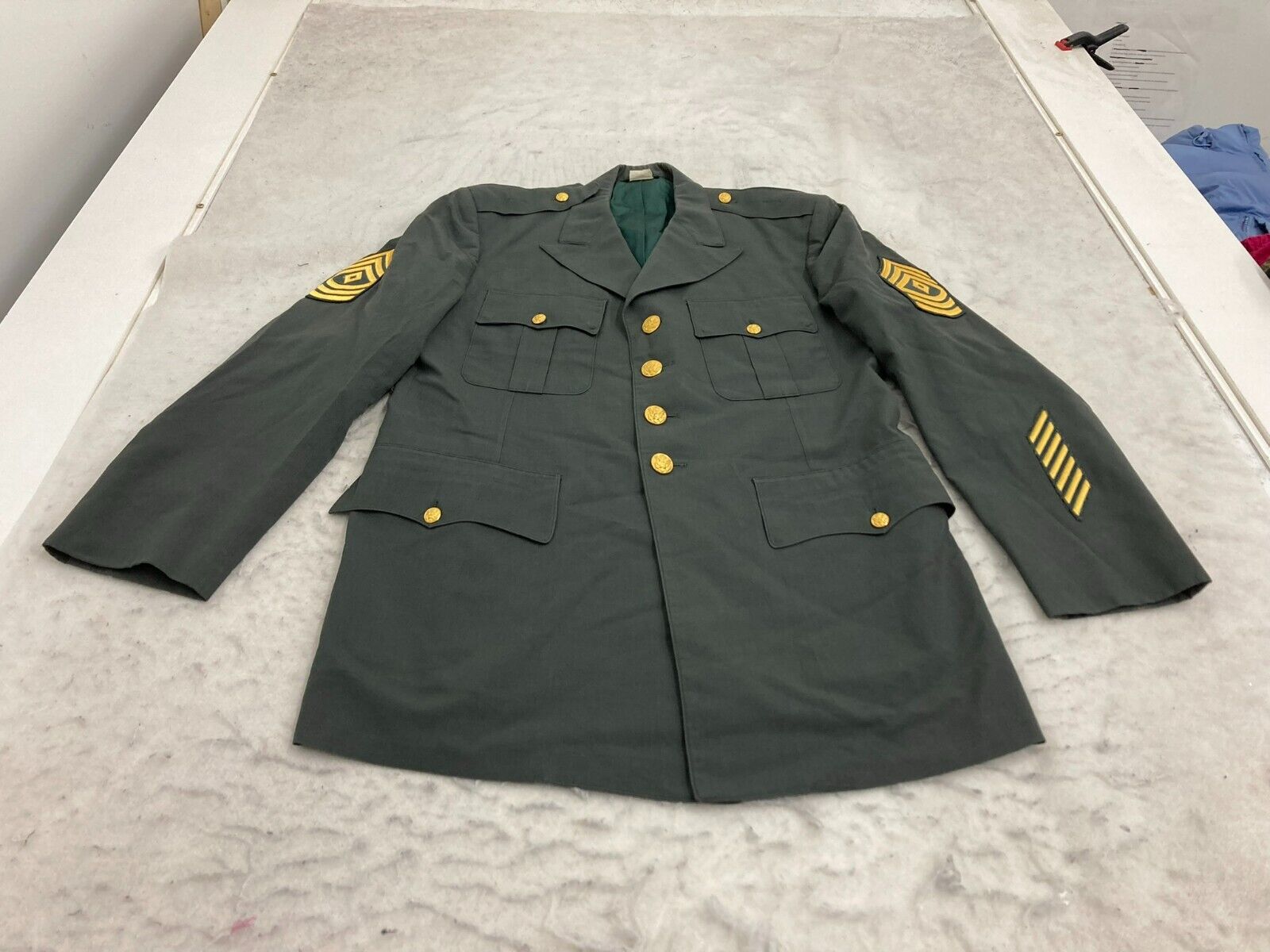 VTG US Army Dress Uniform Jacket Mens 42L Green Patches