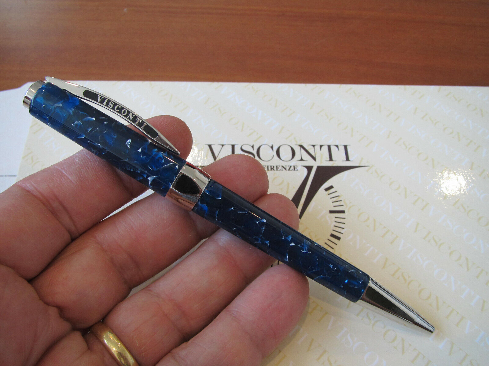Clearance special > Visconti Opera deep ocean blue ballpoint pen MIB