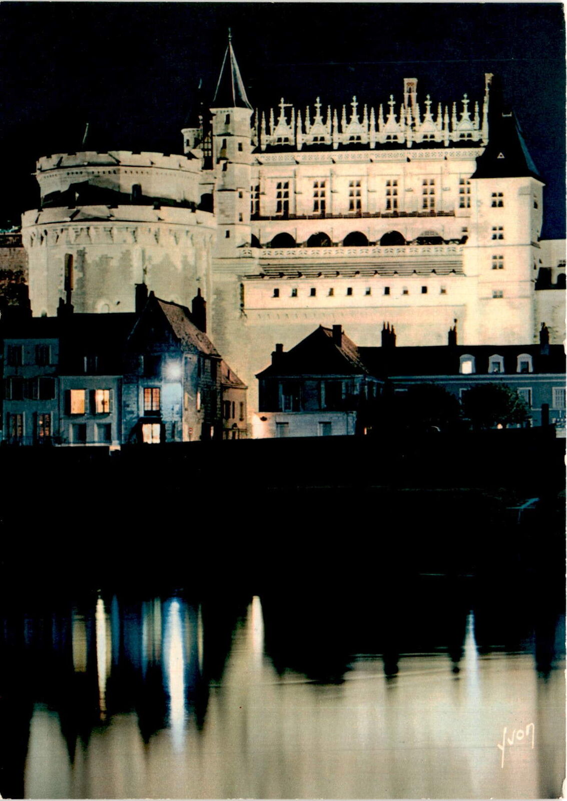 Illuminated Château d\'AMBOISE postcard from France.