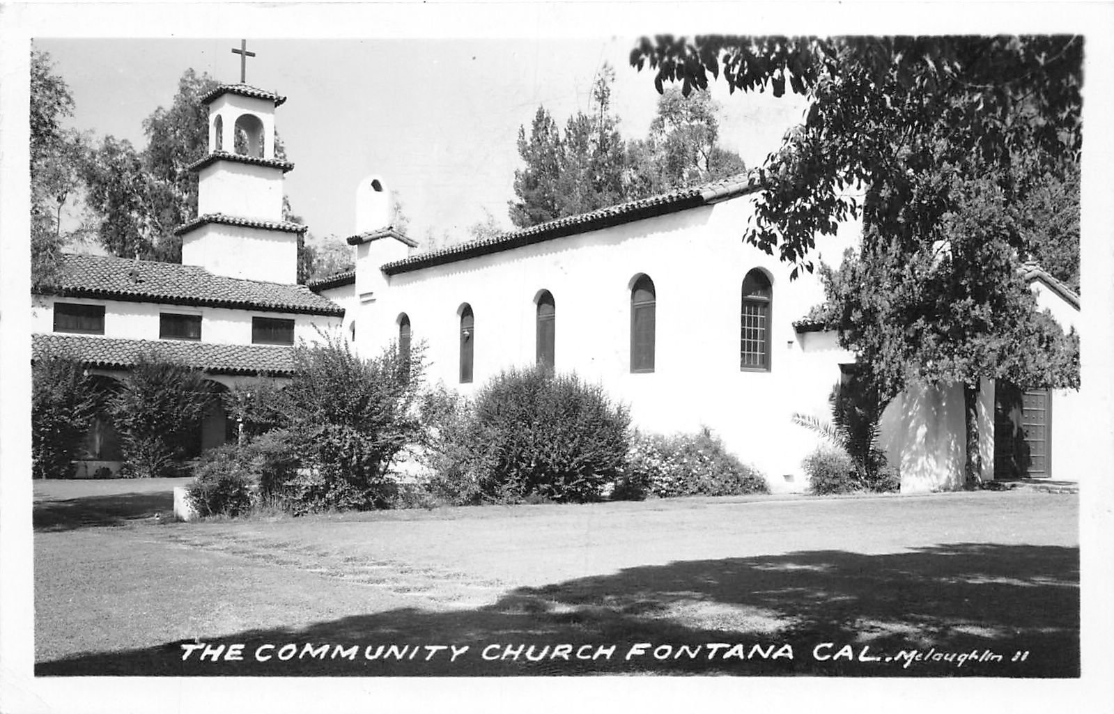 J67/ Fontana California Postcard RPPC c1950s Community Church  211