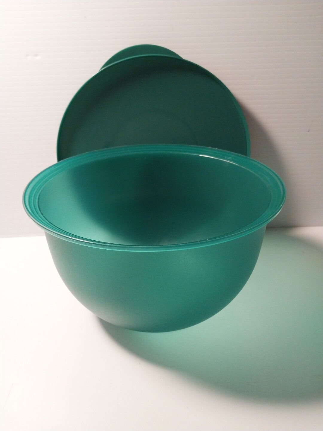 Tupperware Green Impressions 2.5 Liter Mixing Bowl E Or F