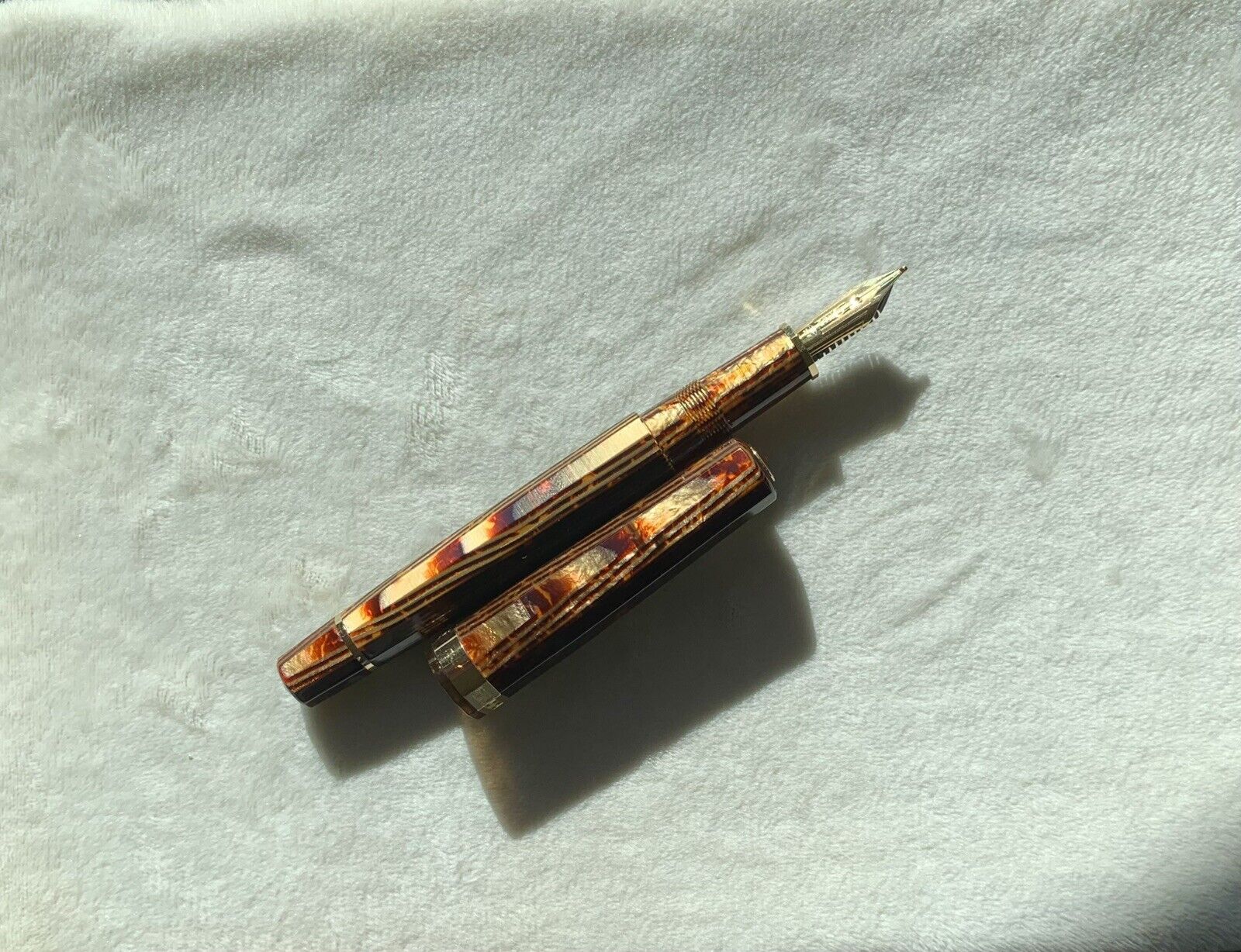 Rare Omas Paragon Arco Celluloid Fountain Pen- 18K B Nib- w/ Box- Slightly Used