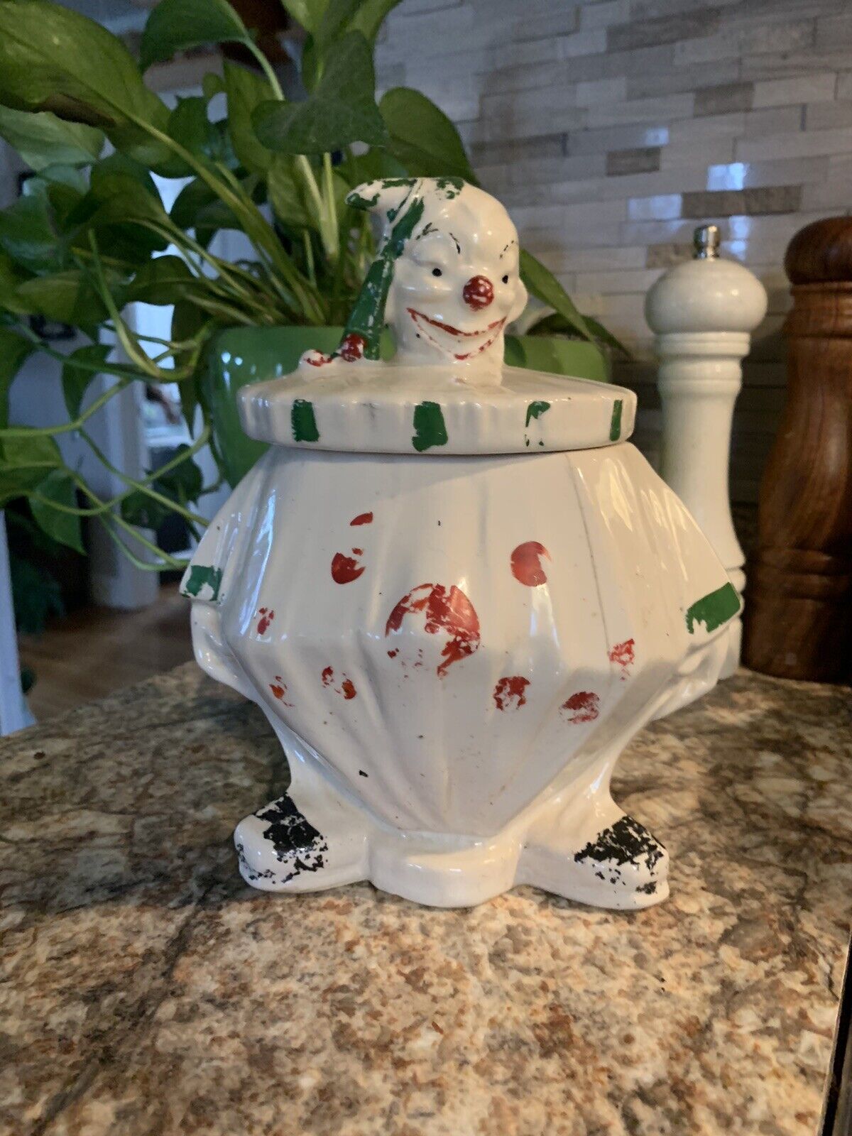 VINTAGE MCCOY POTTERY COOKIE JAR SCARY STANDING CLOWN 1940s MID CENTURY