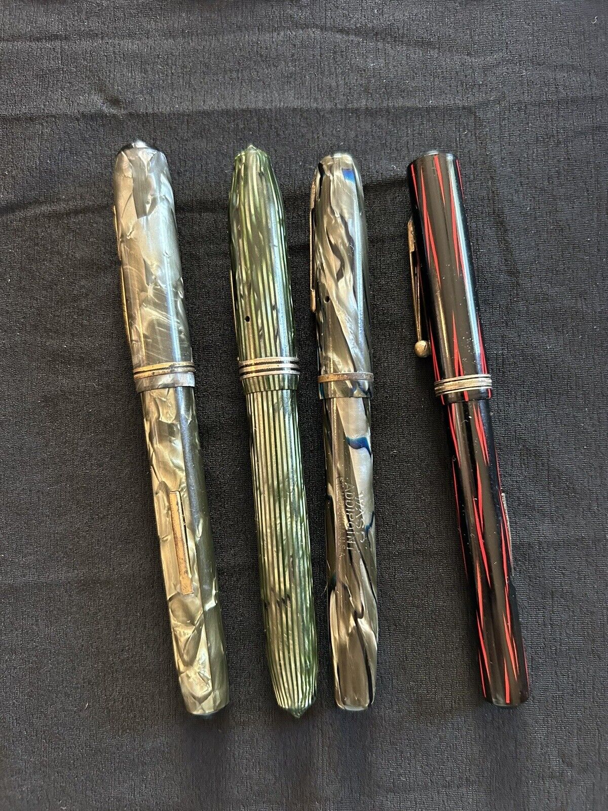 NICE  Lot of 4 Vintage Fountain Pens