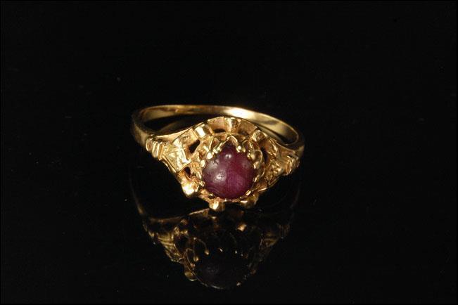 OLD VICTORIAN STYLE CAT EYE RED RUBY UNTREATED 14K YELLOW GOLD RING  GLM