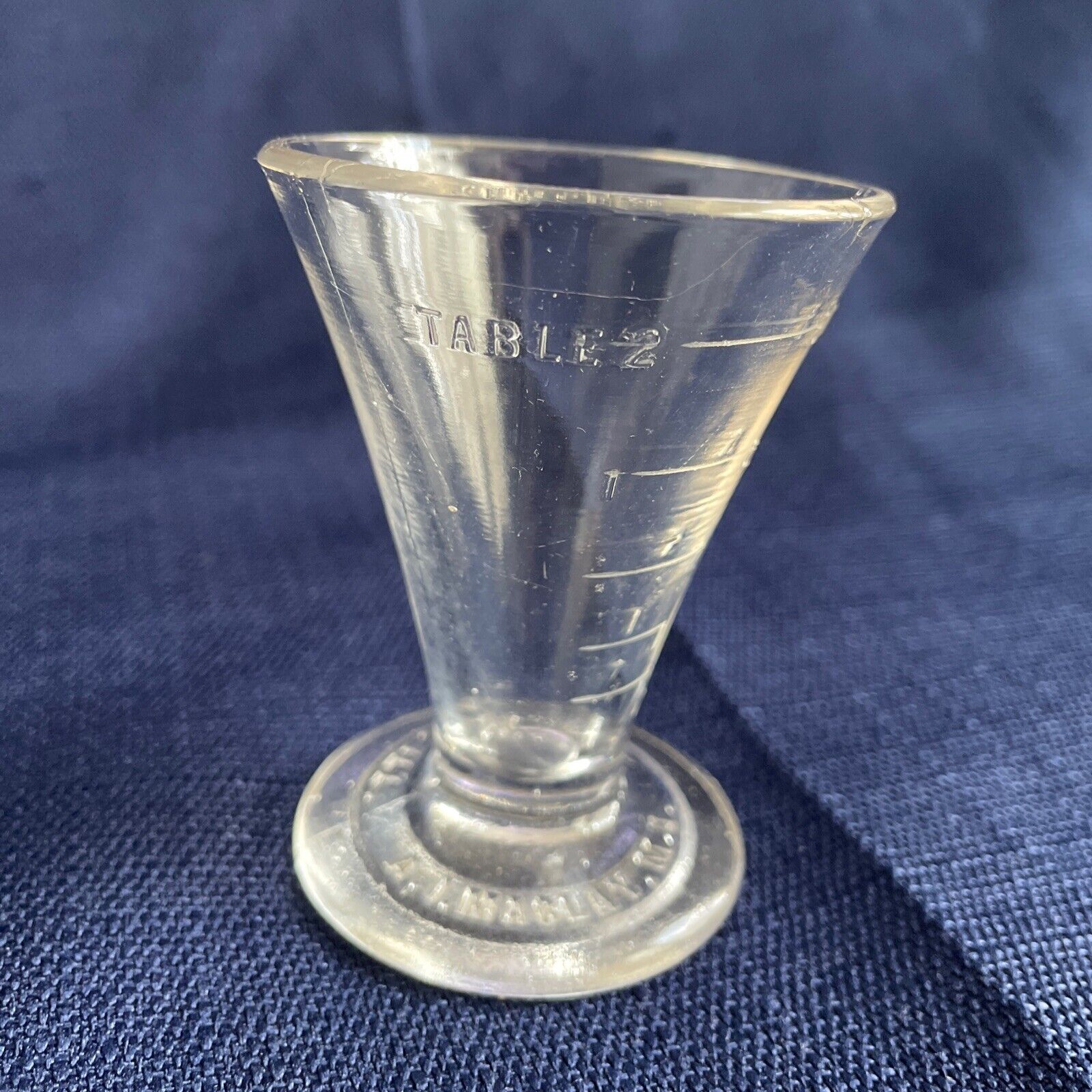 Apothecary Glass Dose Measurement Cup  A.I. MACLAY MD  DELAVAN  ILL