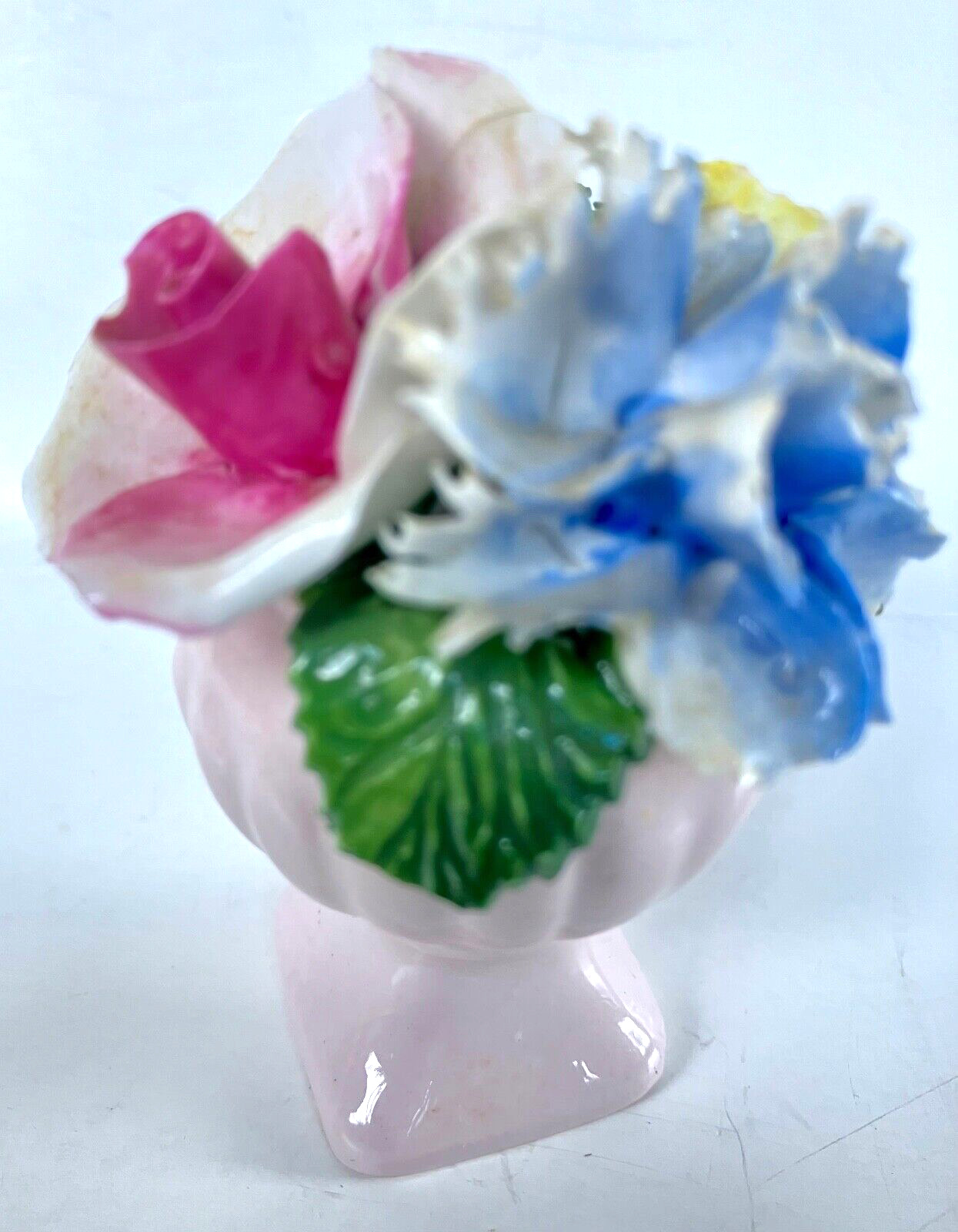 CROWN ROYAL Bone China England Porcelain Three Flower Bouquet in Urn / Vase