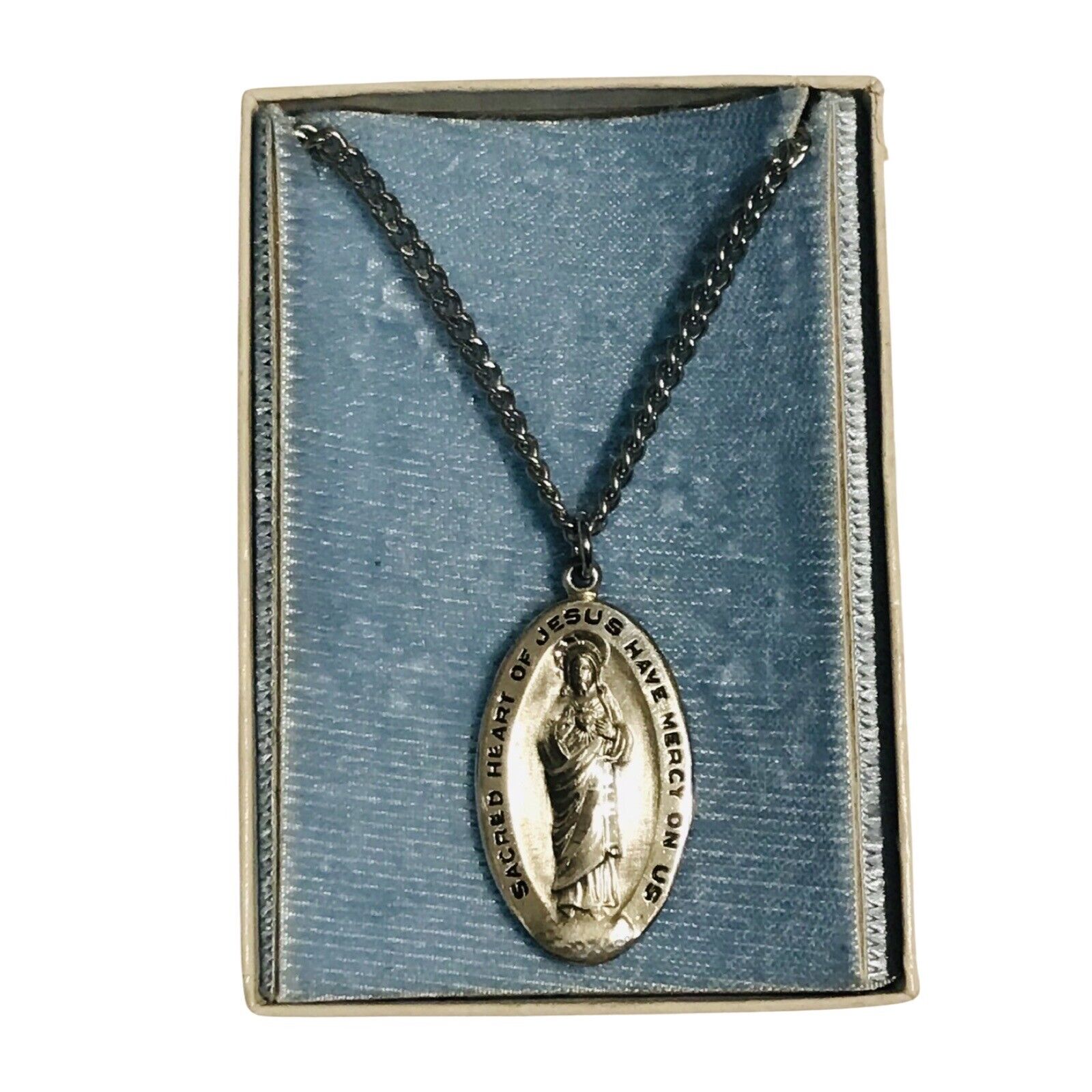 VINTAGE OUR LADY OF MOUNT CARMEL STERLING SILVER PENDANT NECKLACE