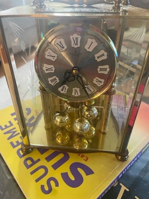 Elgin Quartz Made Gold Color Clock good condition