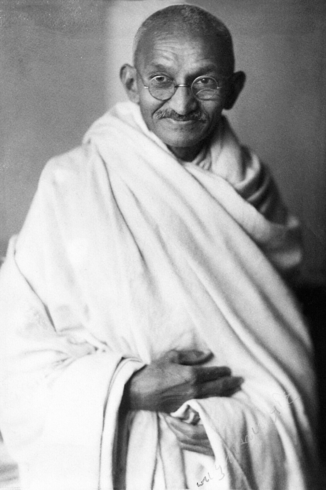 Mahatma Gandhi - Indian Self Rule Political Ethicist - 4 x 6 Photo Print