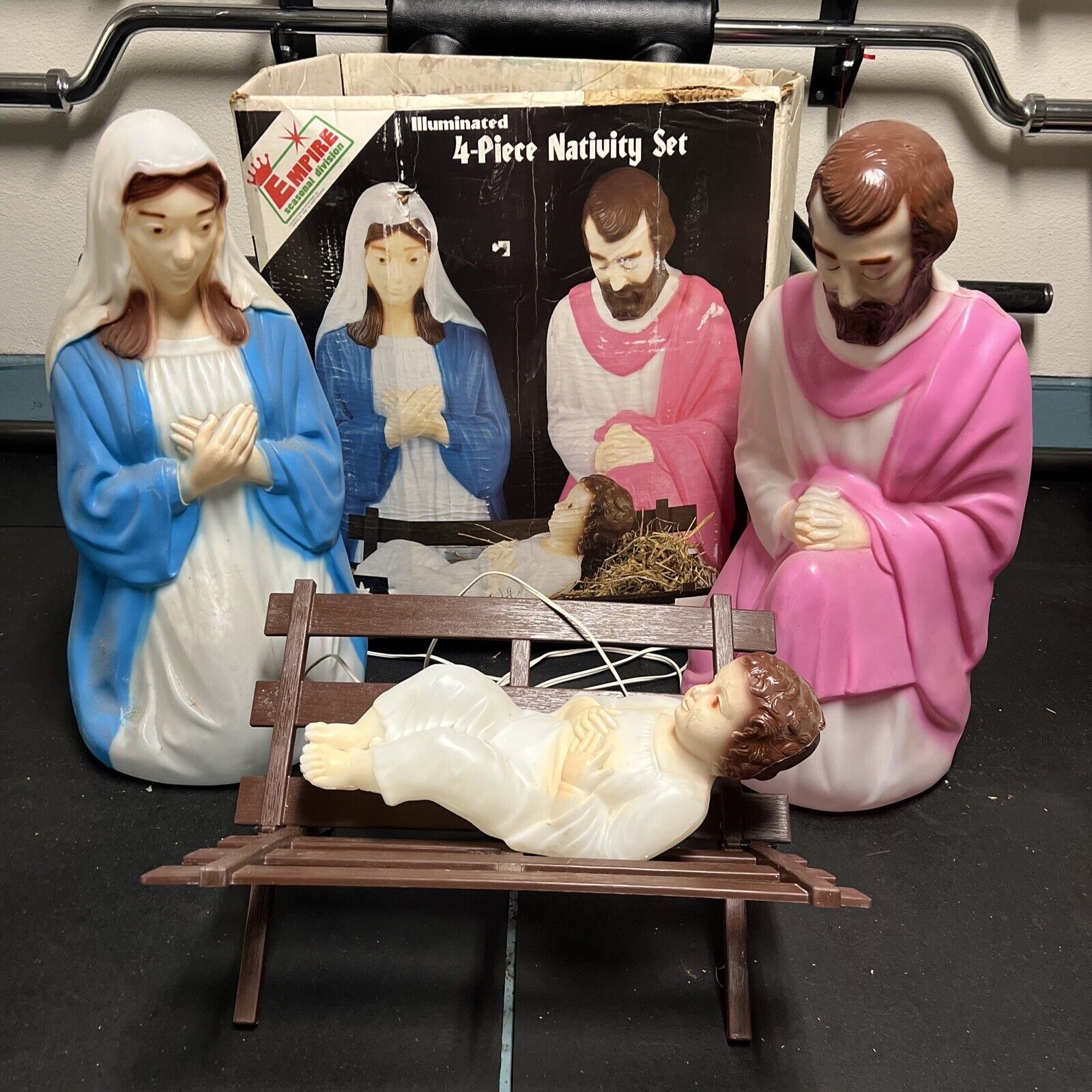 Empire Blow Mold Nativity Christmas 4 Piece Mary Joseph Baby Jesus  27\