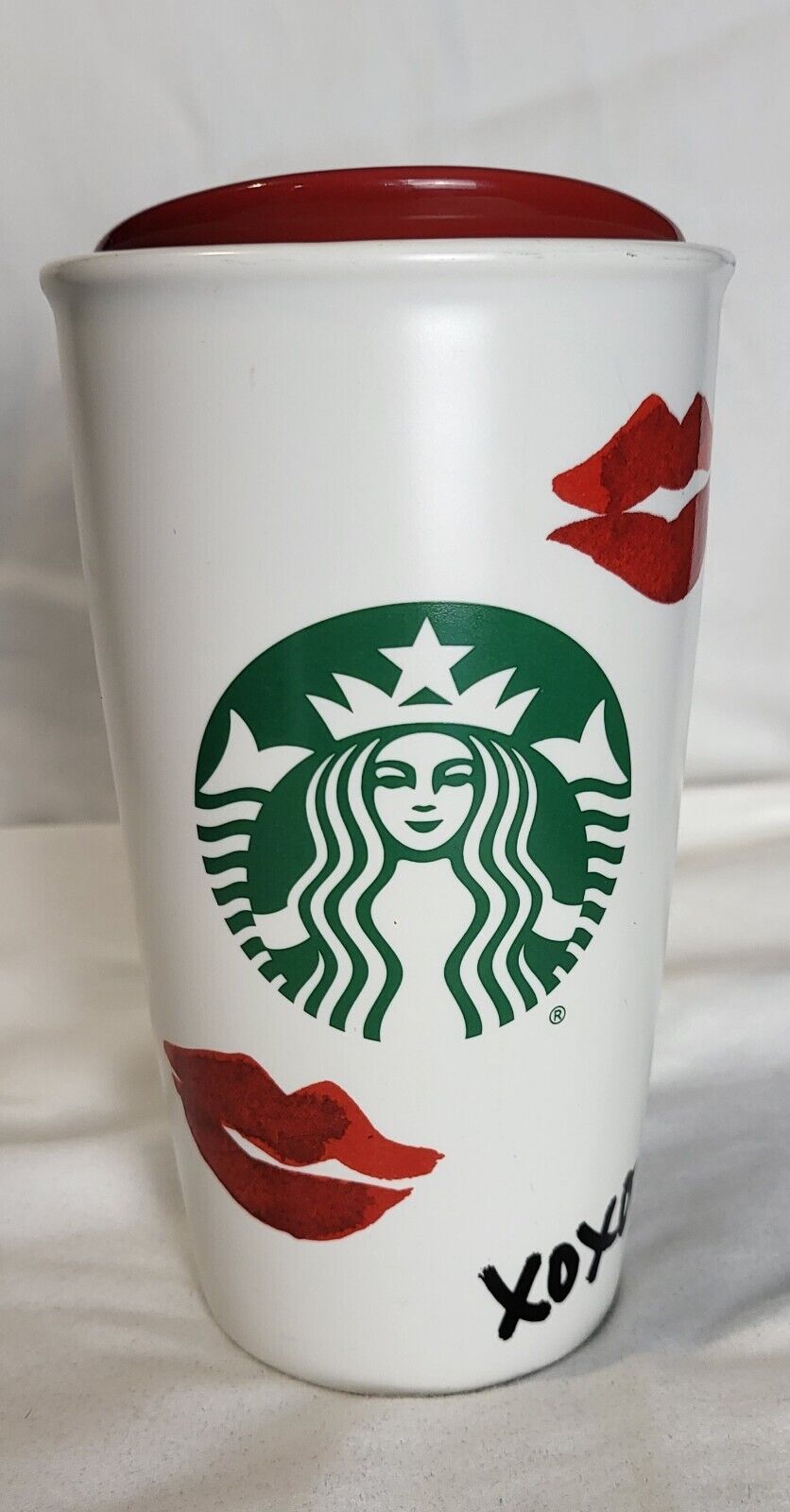 Starbucks 2015 XOXO Hugs Kisses Red Lips Ceramic Travel Tumbler White and Red