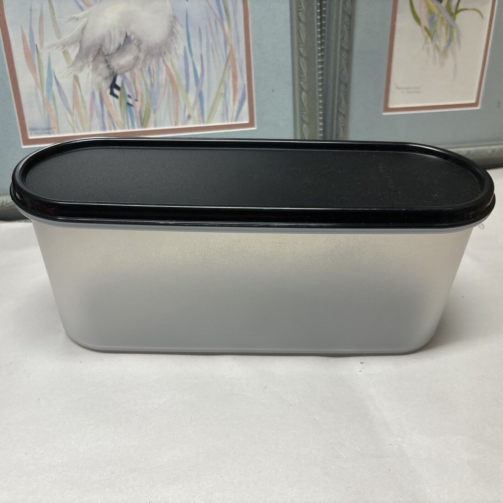 Tupperware Modular Mates Super Oval #2, 8.5 Cup Container #2400B-2 W/ Black  Lid