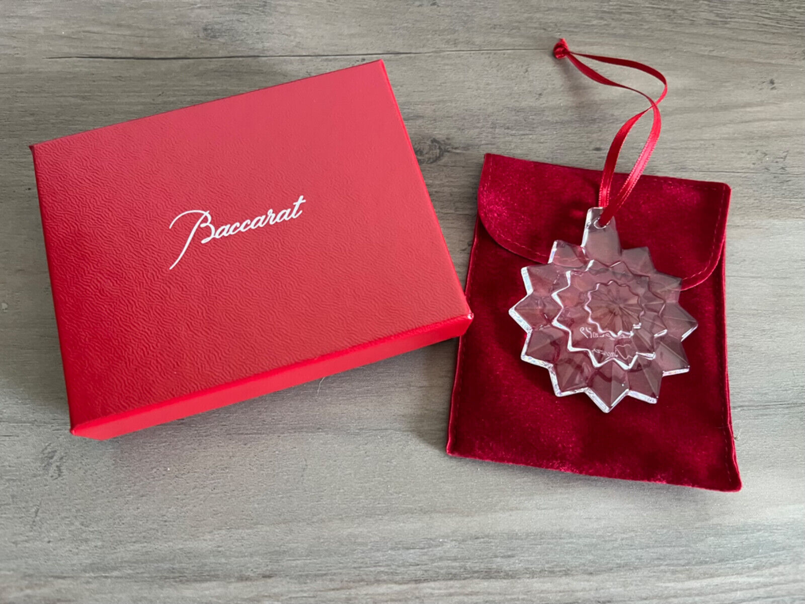 2019 Baccarat Annual Christmas Ornament #2813066; clear crystal