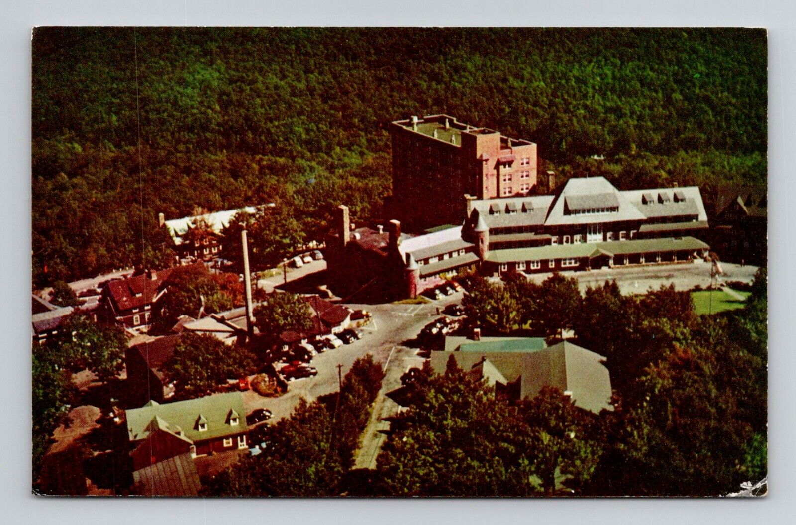 Postcard Pocono Manor Pocono Mountains Pennsylvania, Vintage Chrome K1