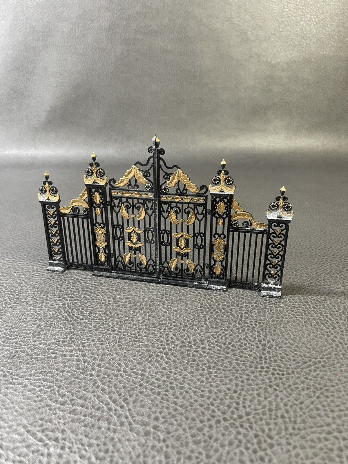 Dept 56 Dickens Village Kensington Palace Metal Gate Replacement Oxidation Issue
