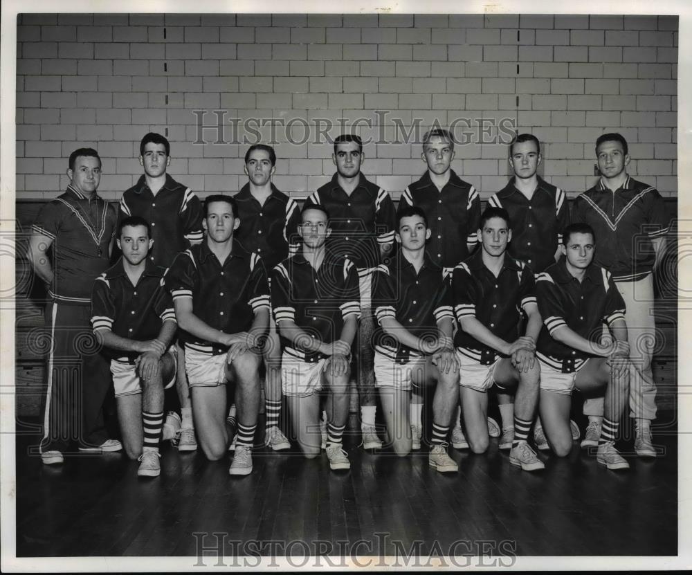 1961 Press Photo Central Catholic High School Basketball players- Crusaders