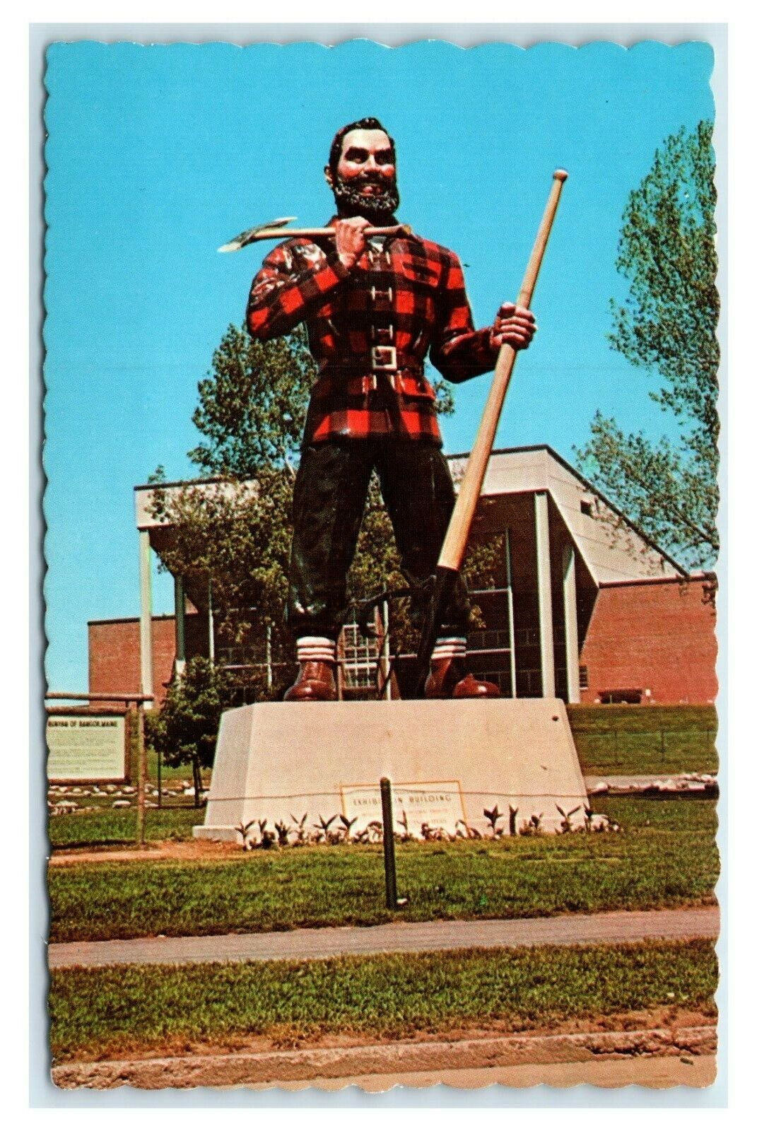 Postcard Statue of the Legendary Paul Bunyan, Bangor Maine M8