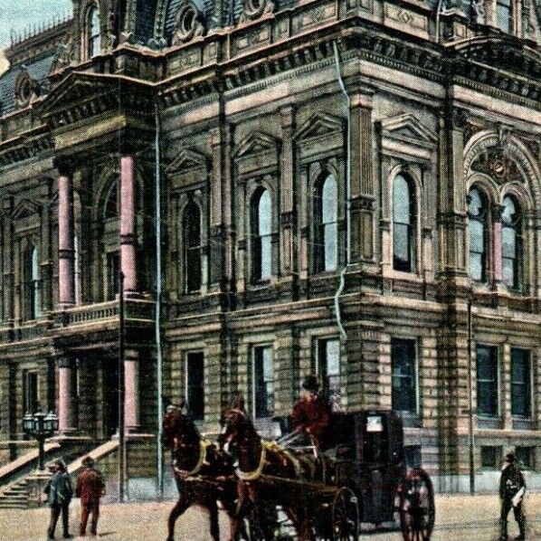 c.1905 Vintage Postcard Columbus Ohio Court House Horse & Carriage People-O195