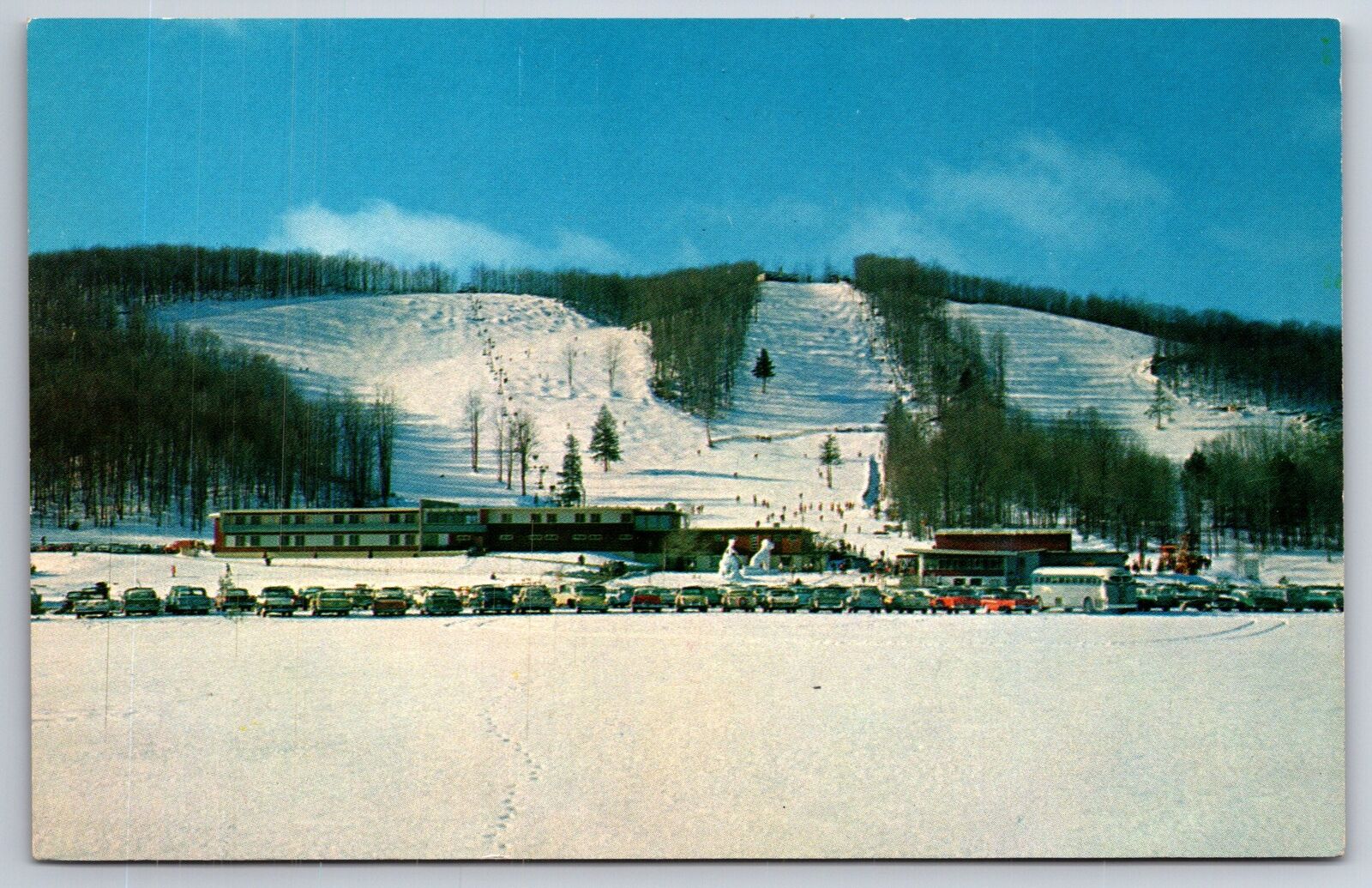 Boyne Falls Michigan~Boyne Mountain Ski Lodge in Winter~Skiing~1950s Postcard