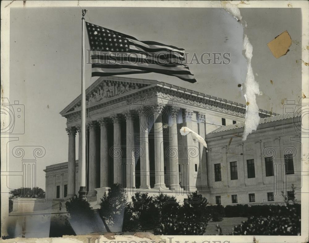 1935 Press Photo US Supreme Court American Flag - neo12163