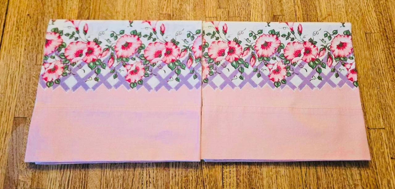 Vintage Border Print Pillowcases Pair Pink Floral EUC 1950 Feedsack?