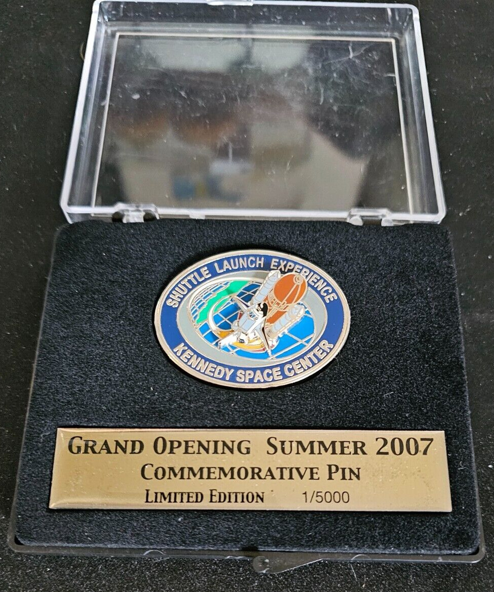 Kennedy Space Center Grand Opening Shuttle Launch Experience 2007 Pin LE5000