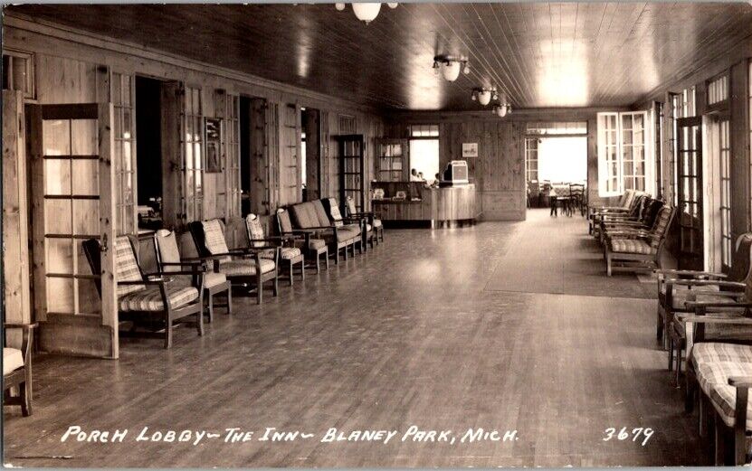 Vintage RPPC Postcard Porch Lobby The Inn Blaney Park MI Michigan 1942     G-687
