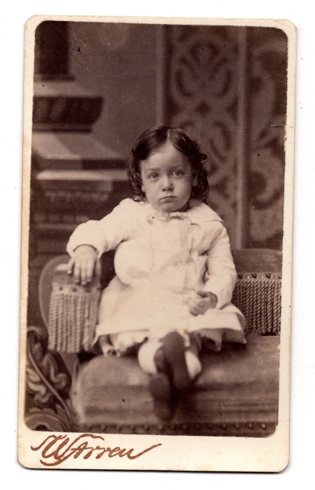 ANTIQUE CDV C. 1880s WARREN CUTE LITTLE GIRL IN WHITE DRESS BOSTON MASSACHUSETTS