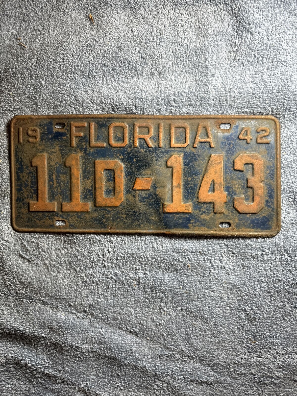 1942 Florida License Plate 11D-143