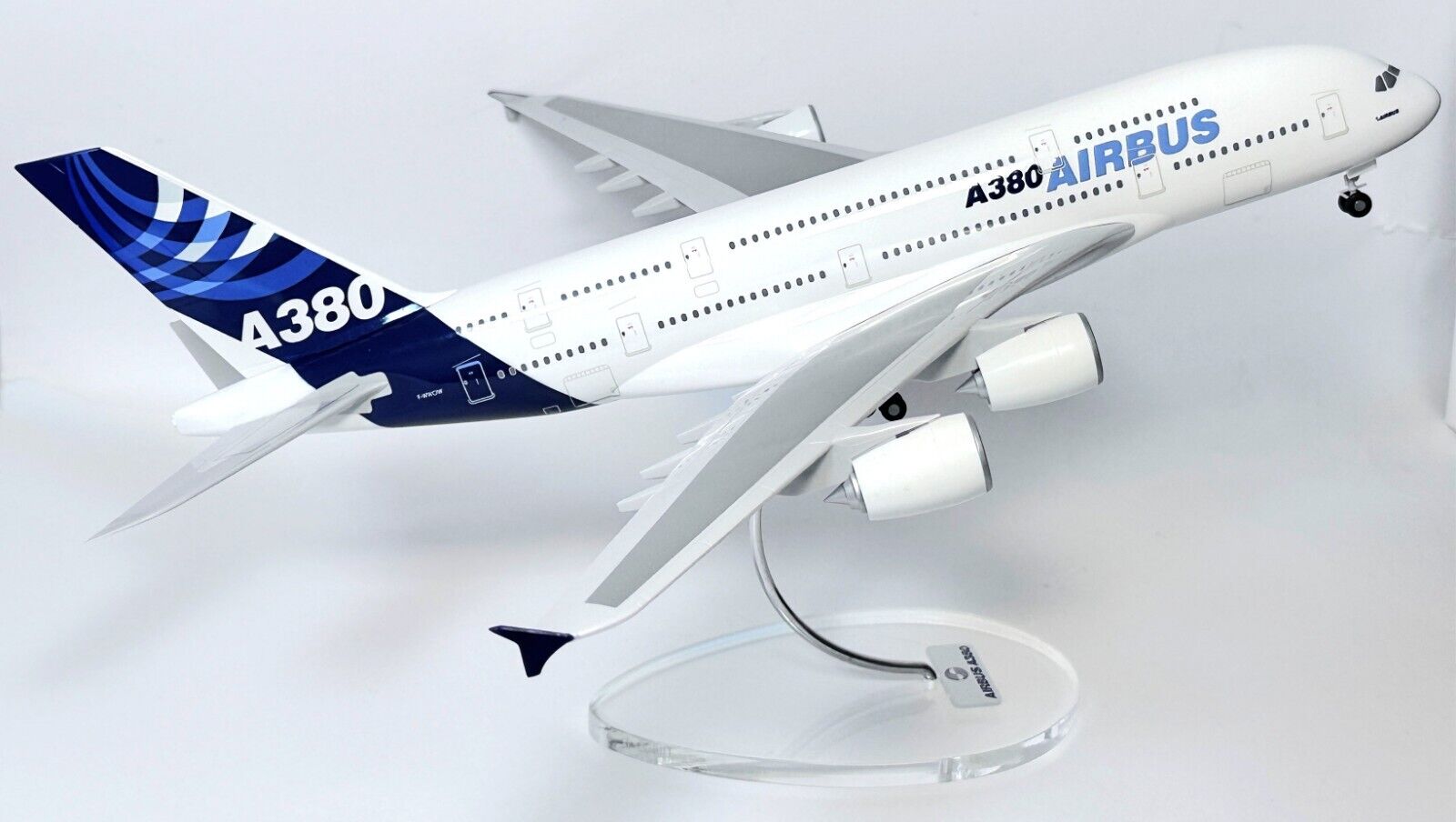 Airbus A380 House Livery Premium Risesoon Skymarks Collectors Model Scale 1:200