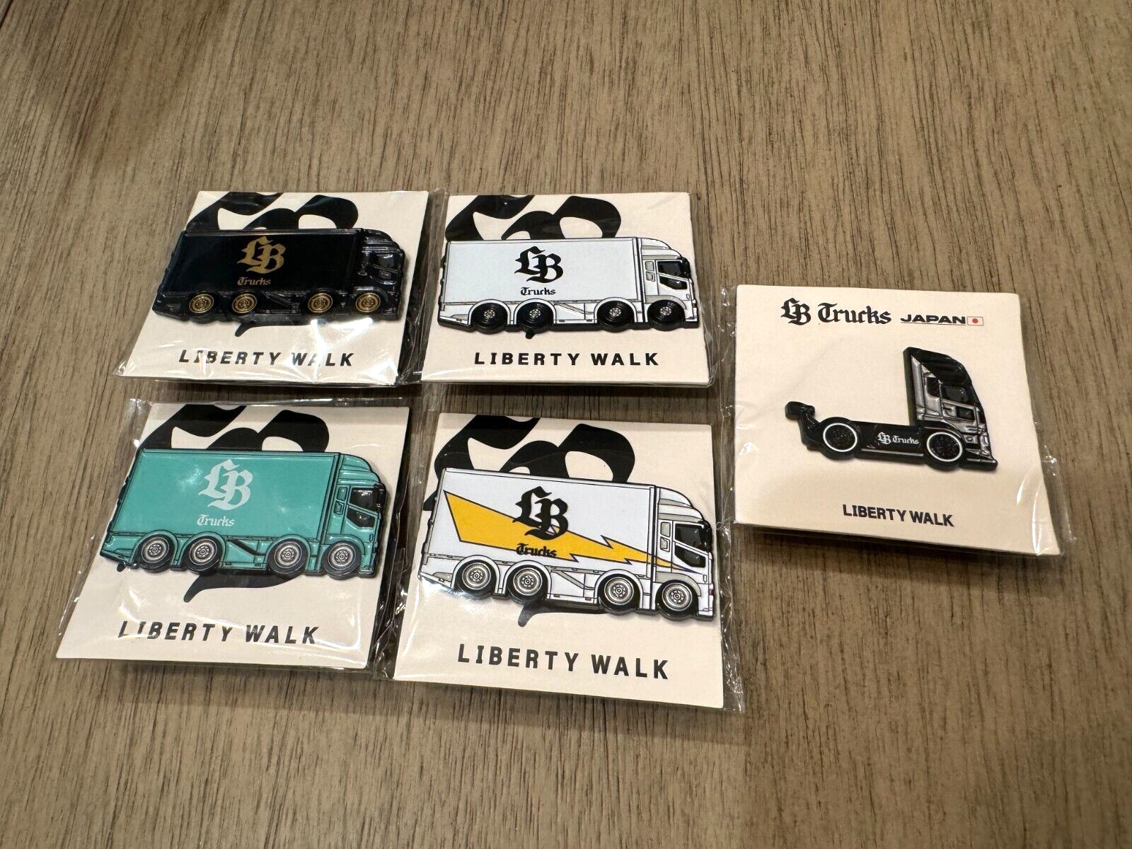 Leen Customs Pin Liberty Walk LBWK Hauler  Japan Exclusive Full Set Limited Edit